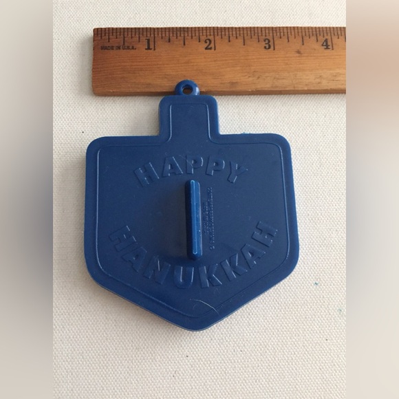 Hanukkah Dreidel Cookie Cutter - Picture 2 of 4